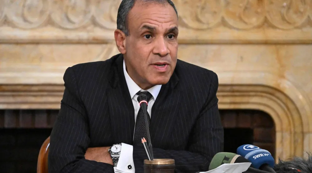 وزير الخارجية المصري بدر عبد العاطي يتحدث في مؤتمر صحافي الثلاثاء عن الوضع بقطاع غزة (أ.ف.ب)