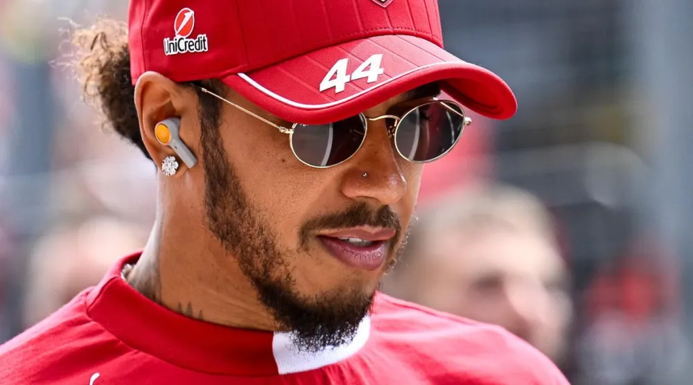 Lewis Hamilton henüz Ferrari'yle podyuma çıkamadı (AP)