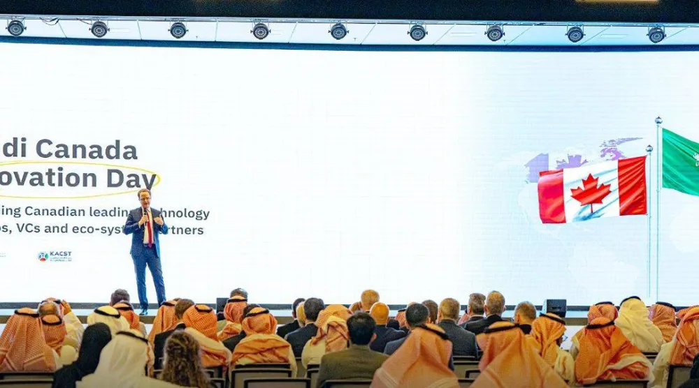 سفير كندا لدى السعودية وعمان والبحرين واليمن مشاركاً في يوم الابتكار السعودي الكندي في مركز الملك عبد العزيز للعلوم والتقنية (إكس)
