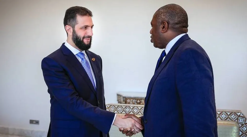 وزير الخارجية السابق ديفيد لامي زار دمشق في يوليو الماضي والتقى الشرع وعدد من المسؤولين السوريين  (وزارة الخارجية البريطانية)