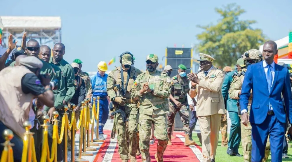 الرئيس الانتقالي لدولة مالي خلال تدشين مشروع الاثنين (رئاسة مالي)