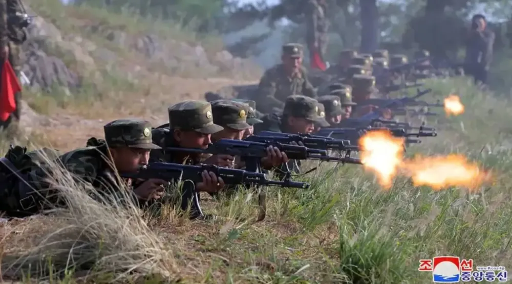 Kuzey Kore askerleri (AFP)