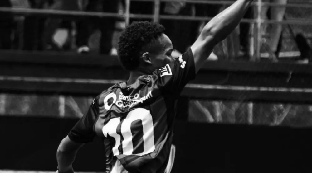 ميجيل نازارينو (صورة من موقع النادي على إنستغرام)