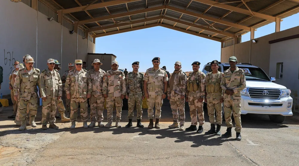 صدام حفتر يتفقد منفذ التوم الحدودي (القيادة العامة)