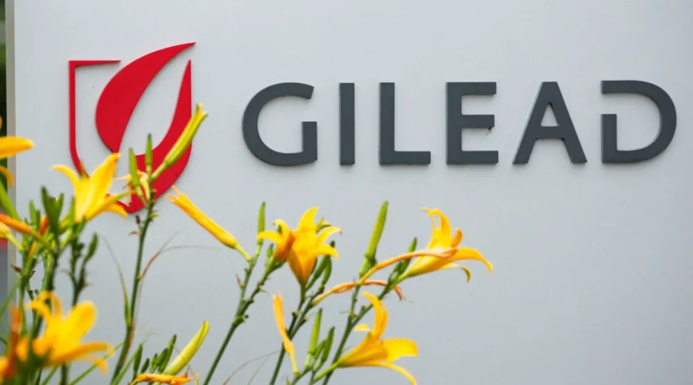Gilead Sciences Inc pharmaceutical company is seen in Oceanside, California, US, April 29, 2020. REUTERS/Mike Blake/File Photo 