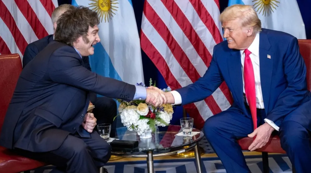 لقاء الرئيسين ترمب وميلاي الأخير (السفارة الأميركية في بوينس آيرس)