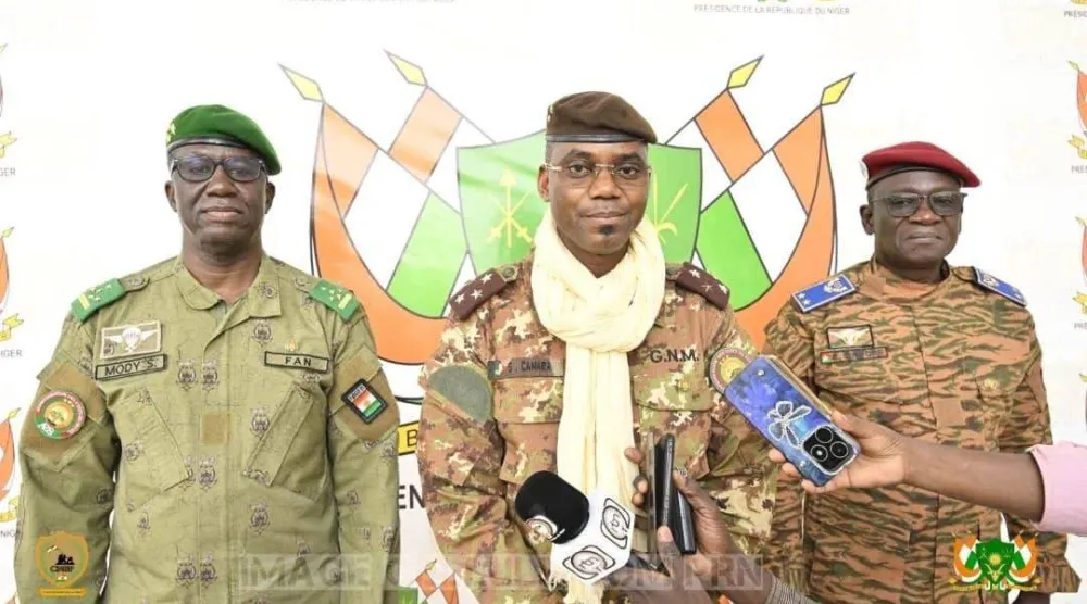 صورة من اجتماع وزراء دفاع دول الساحل في النيجر (رئاسة النيجر)