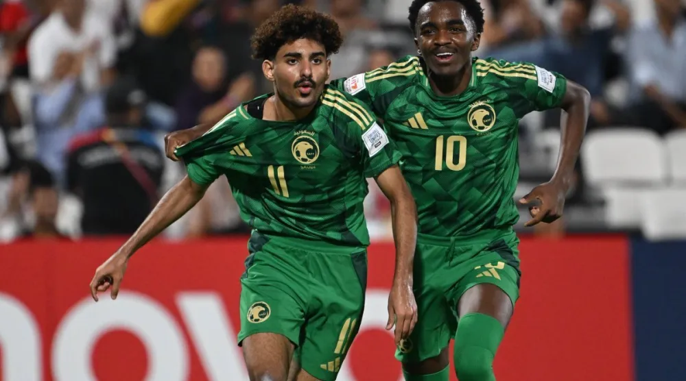 صبري دهل مهاجم المنتخب السعودي يحتفل بهدفه في شباك نيوزيلندا (تصوير: علي خمج)