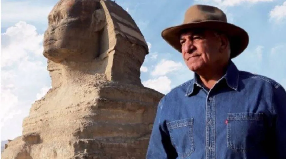 زاهي حواس (صفحته على «فيسبوك»)