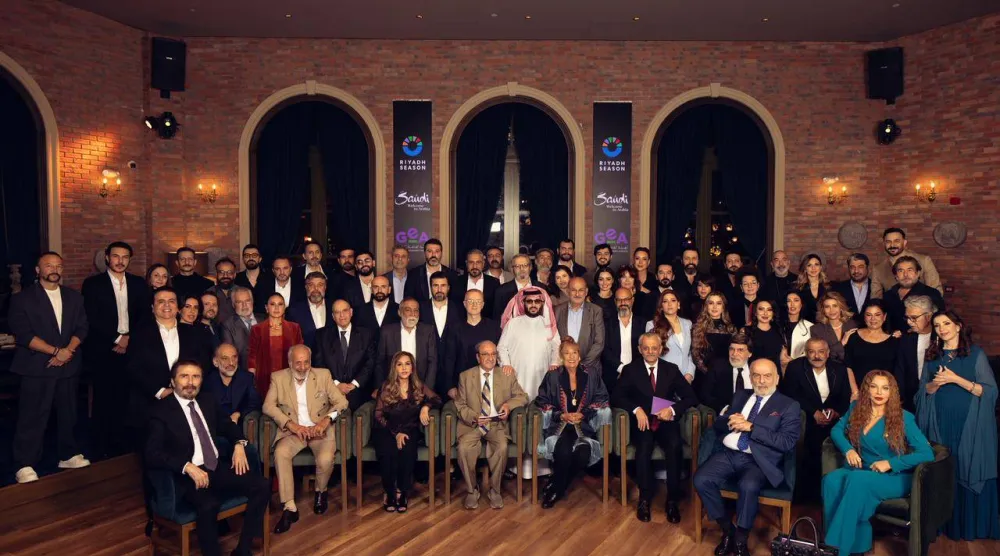 نجوم الدراما السورية في لقائهم مع رئيس هيئة الترفيه