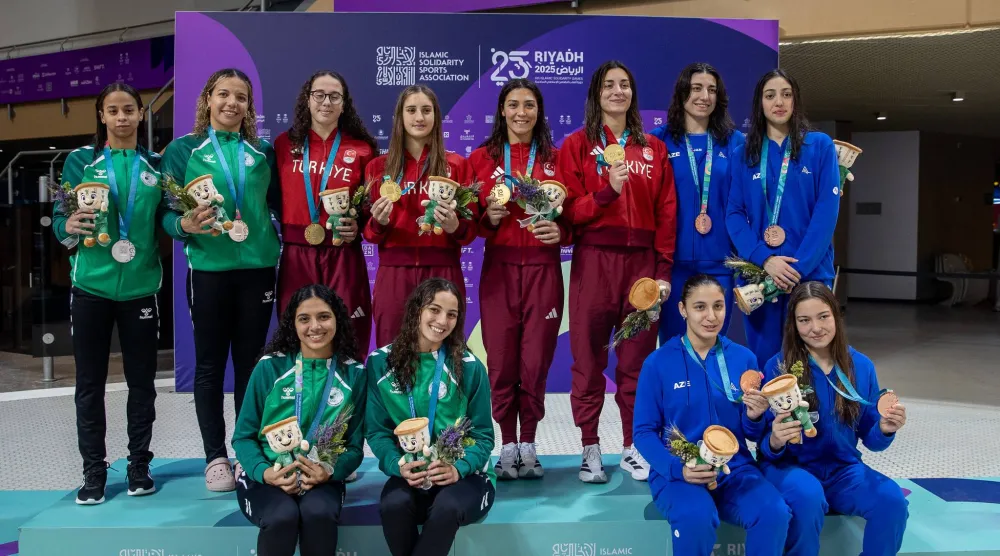 لاعبات تركيا تصدرن السباحة (ألعاب التضامن الإسلامي)