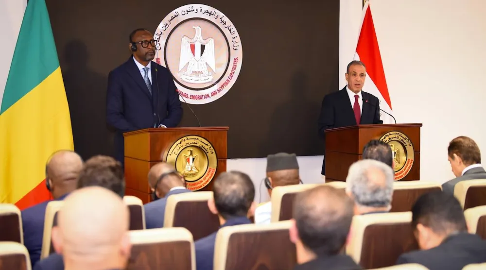 وزير الخارجية المصري بدر عبد العاطي خلال استقبال نظيره المالي عبد الله ديوب بالقاهرة في ديسمبر الماضي (الخارجية المصرية)