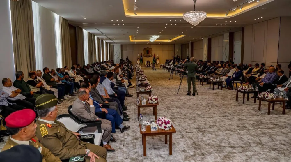 اجتماع المشير خليفة حفتر مع وفد ترهونة في الثاني من نوفمبر 2025 (الجيش الوطني الليبي)