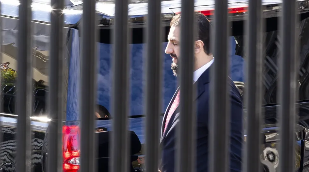 Suriye Cumhurbaşkanı Ahmed eş-Şera, ABD Başkanı Donald Trump ile görüşmek üzere Beyaz Saray'a geldi. (EPA)