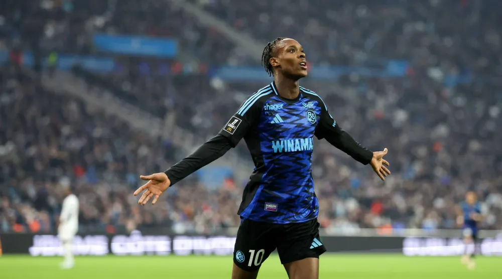 إيمانويل إيميغا (رويترز)