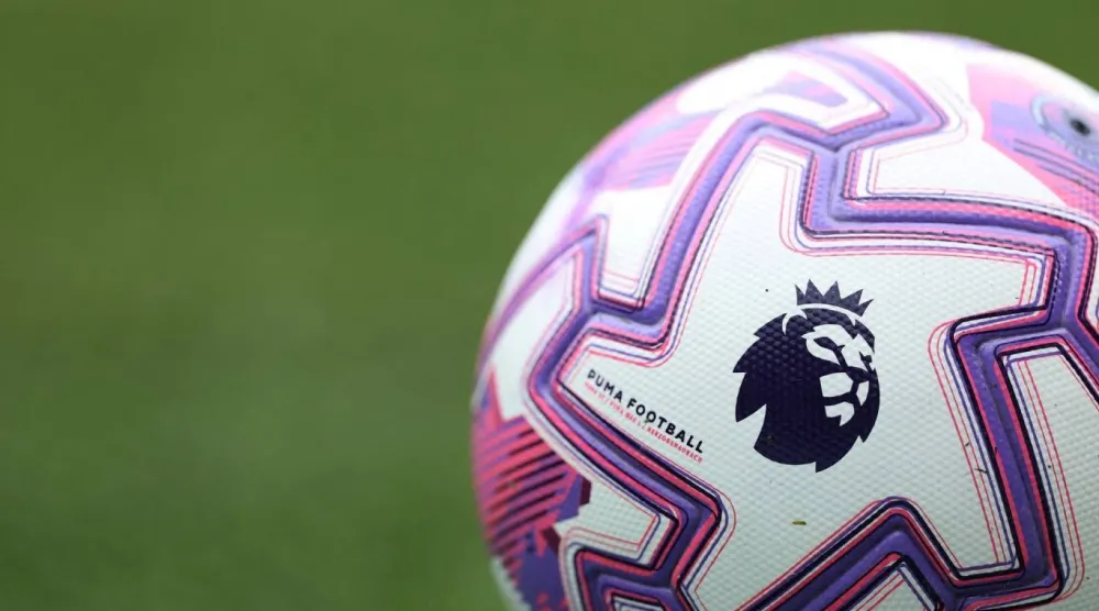 شعار «رابطة الدوري الإنجليزي الممتاز لكرة القدم»... (رويترز)