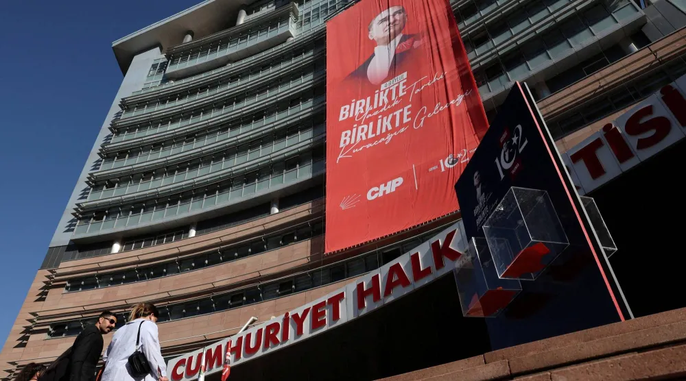 مقر حزب «الشعب الجمهوري» (رويترز)