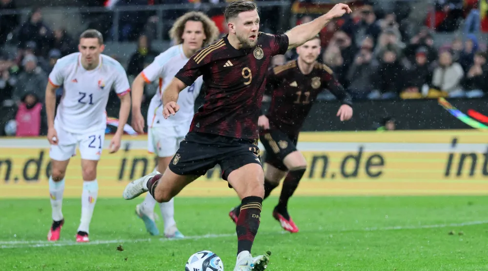 المهاجم الألماني الدولي نيكلاس فولكروغ (رويترز)