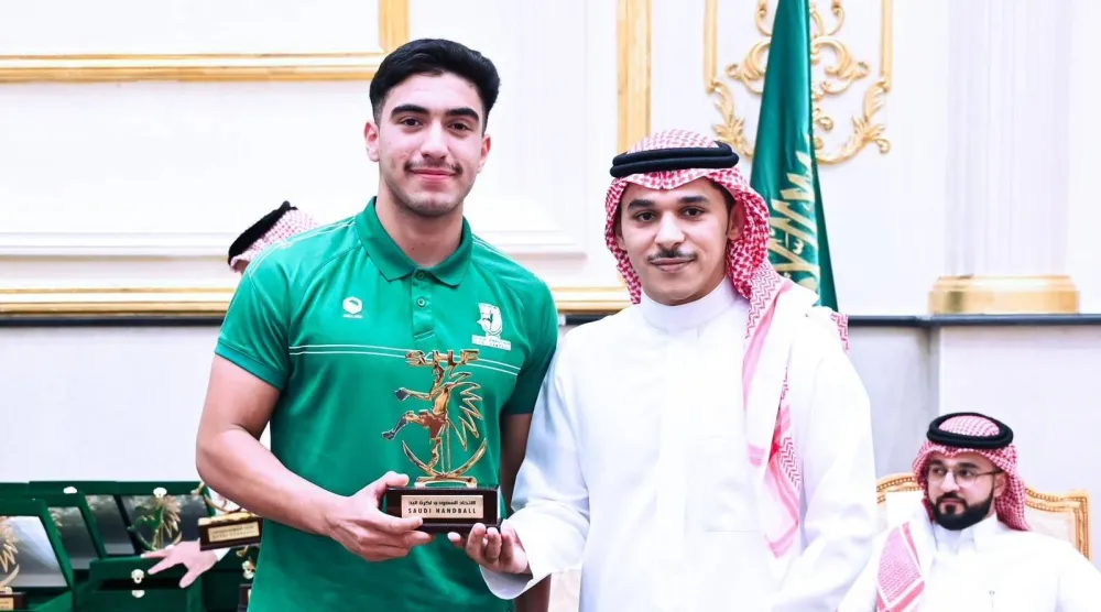 حسن هلال رئيس الاتحاد السعودي لكرة اليد خلال حفل التكريم (الشرق الأوسط) 