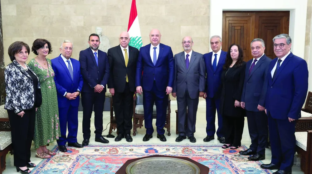 
الرئيس اللبناني مستقبلاً وفد نقابة المحررين (رئاسة الجمهورية)