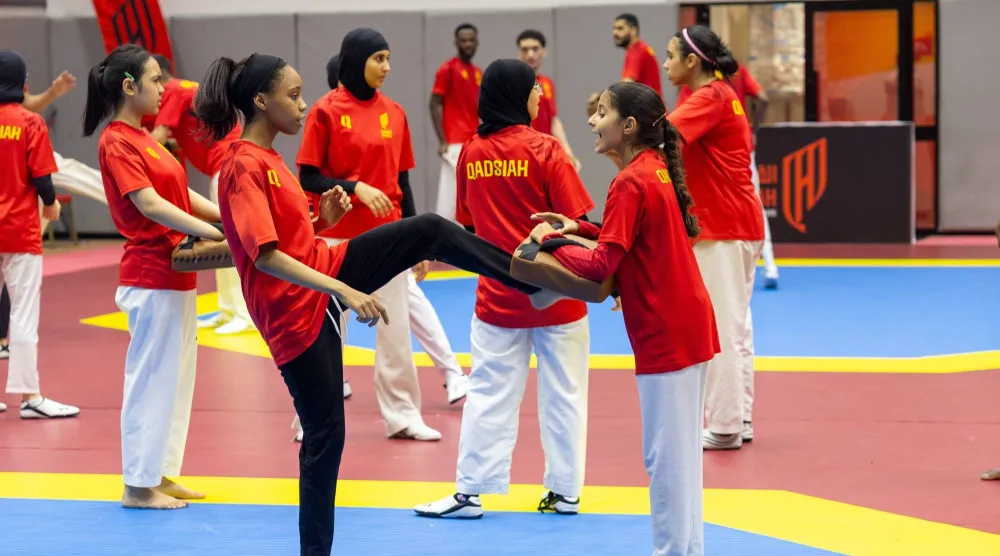 استقطاب أفضل المواهب والمدربين عالمياً (ألعاب القادسية المختلفة)