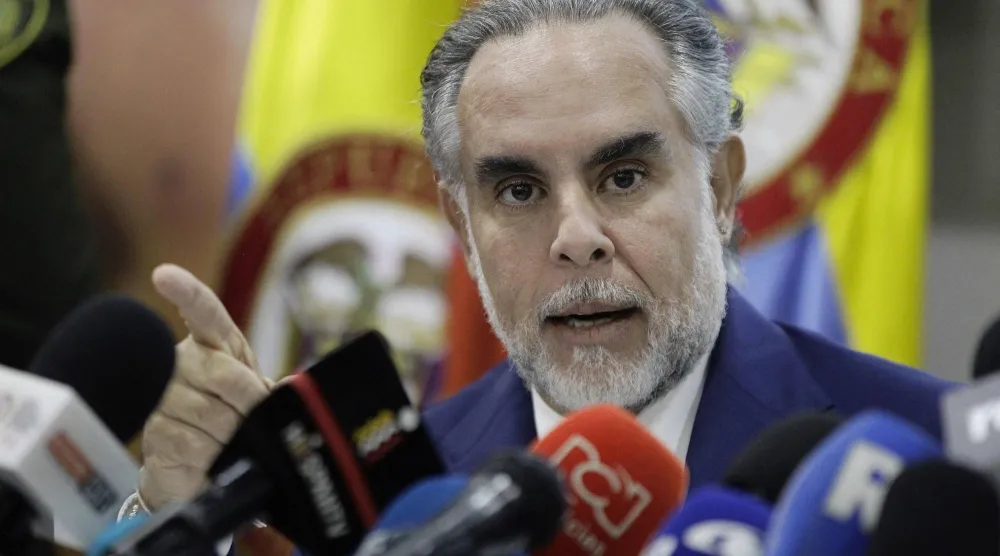 وزير الداخلية الكولومبي أرماندو بينيديتي 22 أبريل 2025 (أ.ف.ب)