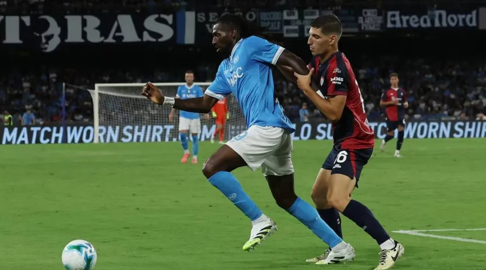 الكاميروني فرنك أنجيسا (رويترز)