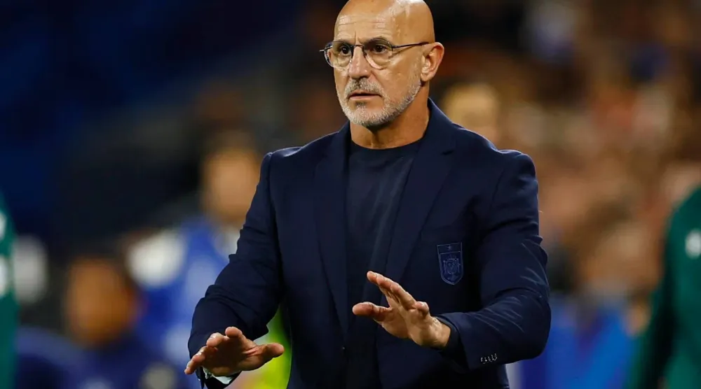 مدرب المنتخب الإسباني لكرة القدم لويس دي لا فوينتي (رويترز)