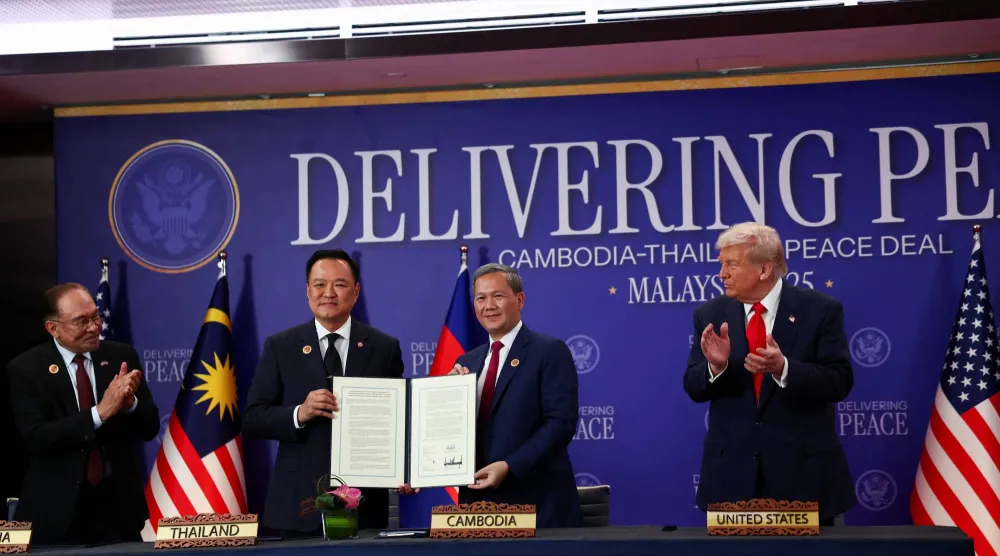 جانب من توقيع اتفاق السلام بين كمبوديا وتايلاند بحضور ترمب في كوالالمبور يوم 26 أكتوبر (رويترز)