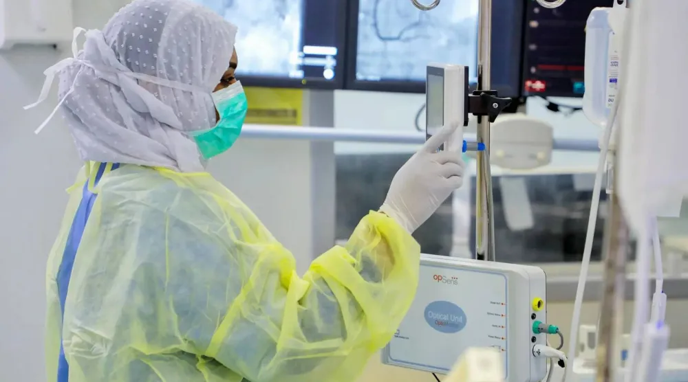 ممرضة تعمل بأحد أقسام مستشفى في السعودية (واس)