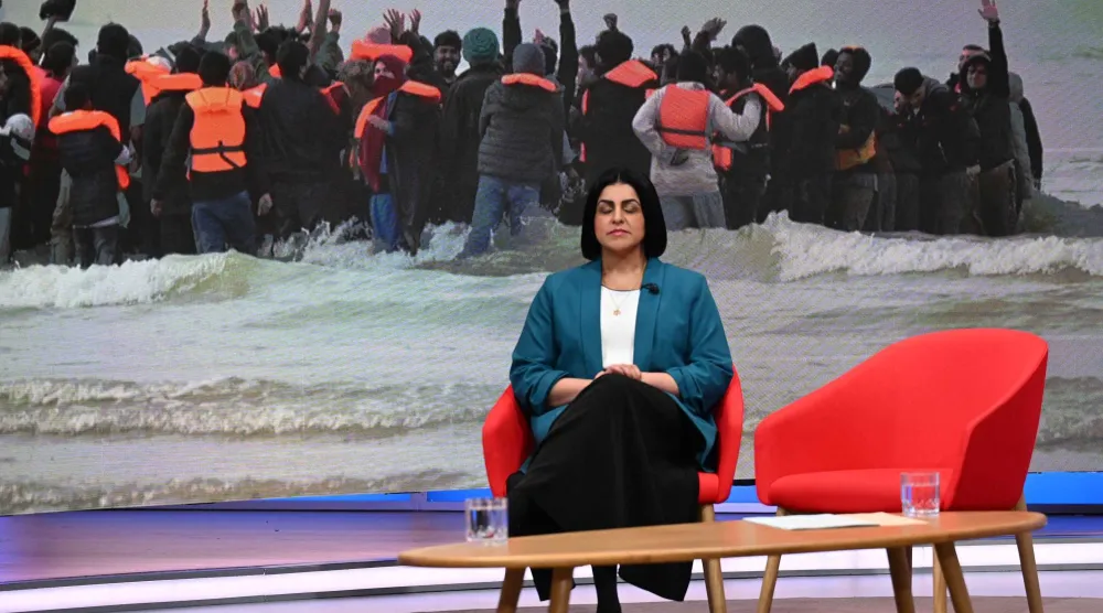 وزيرة الداخلية البريطانية شعبانة محمود في لقاء مع هيئة الإذاعة البريطانية يوم أمس الأحد (ا.ف.ب)