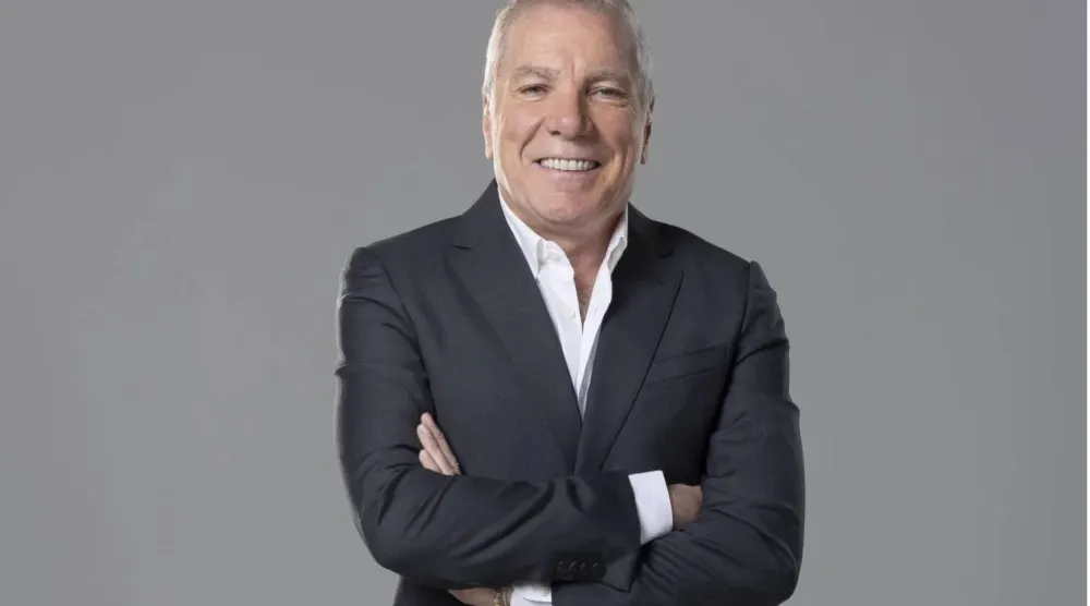 علي جابر يشن هجوماً على فناني الصف الأول (إم بي سي)

