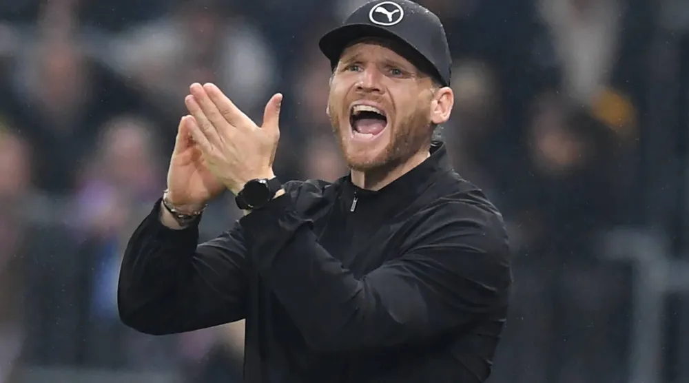 يوجين بولانسكي مدرب بوروسيا مونشنغلادباخ (د.ب.أ)