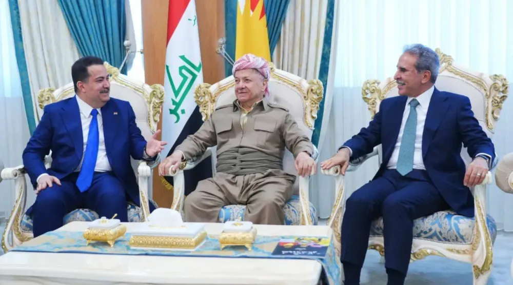Irak Başbakanı Muhammed Şiya es-Sudani, Kürt lider Mesud Barzani ve Yüksek Yargı Konseyi Başkanı Faik Zeydan dün bir araya geldiler (Irak Başbakanlığı)