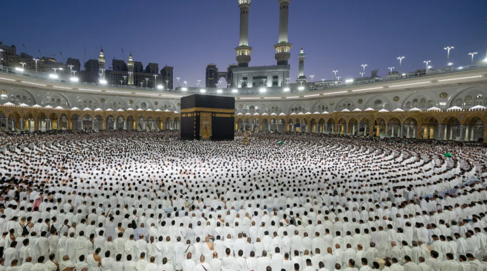 عدد المعتمرين القادمين من الخارج أكثر من مليون معتمر (واس)