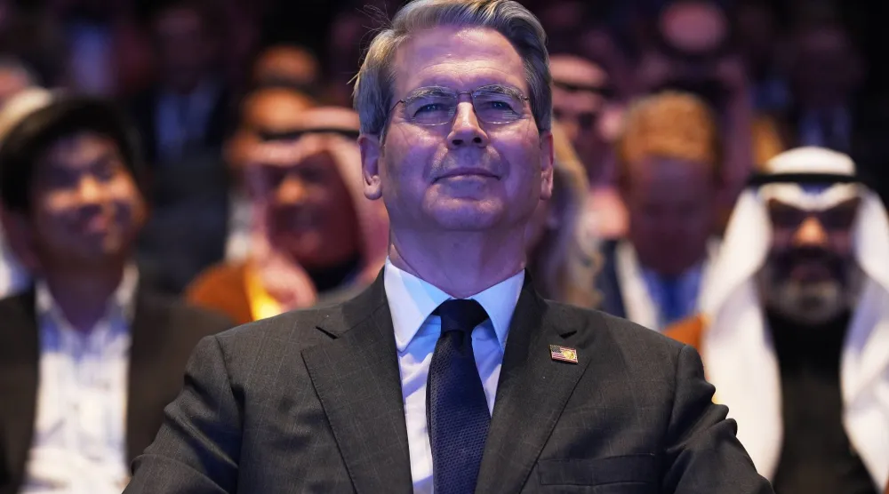 بيسنت خلال مشاركته في منتدى الاستثمار الأميركي السعودي في واشنطن (أ.ب)