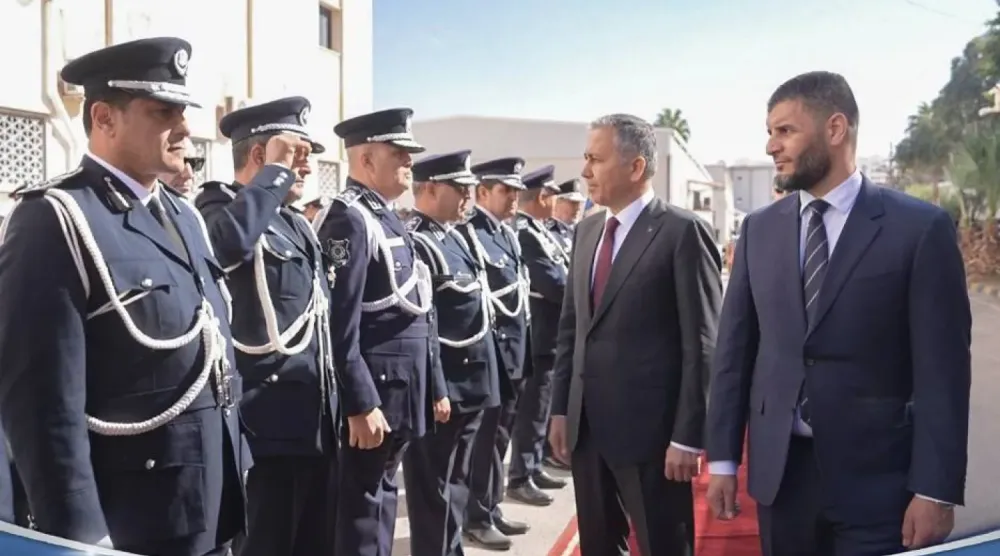 UBH İçişleri Bakanı İmad et-Trabelsi, pazartesi günü Libya'nın başkenti Trablus’ta Türk mevkidaşı Ali Yerlikaya'yı ağırlarken (İçişleri Bakanlığı)