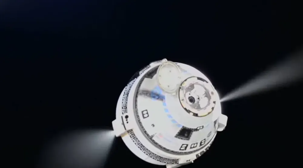 Starliner uzay aracı Uluslararası Uzay İstasyonu'ndan uzaklaşıyor (AFP)