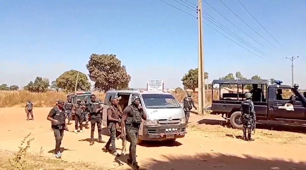 عناصر من الشرطة النيجيرية... 24 نوفمبر 2025 (رويترز)