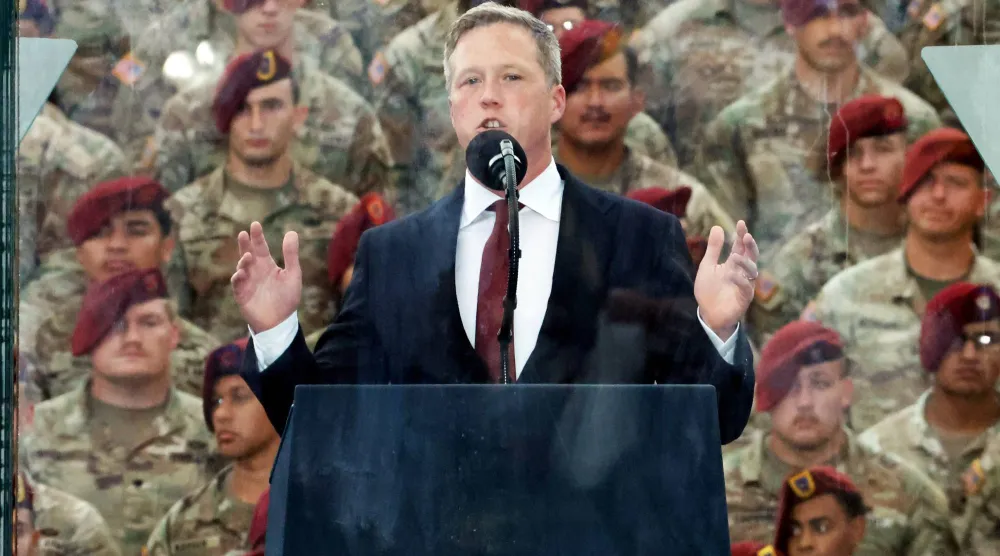 وزير الجيش الأميركي دان دريسكول (أ.ب)