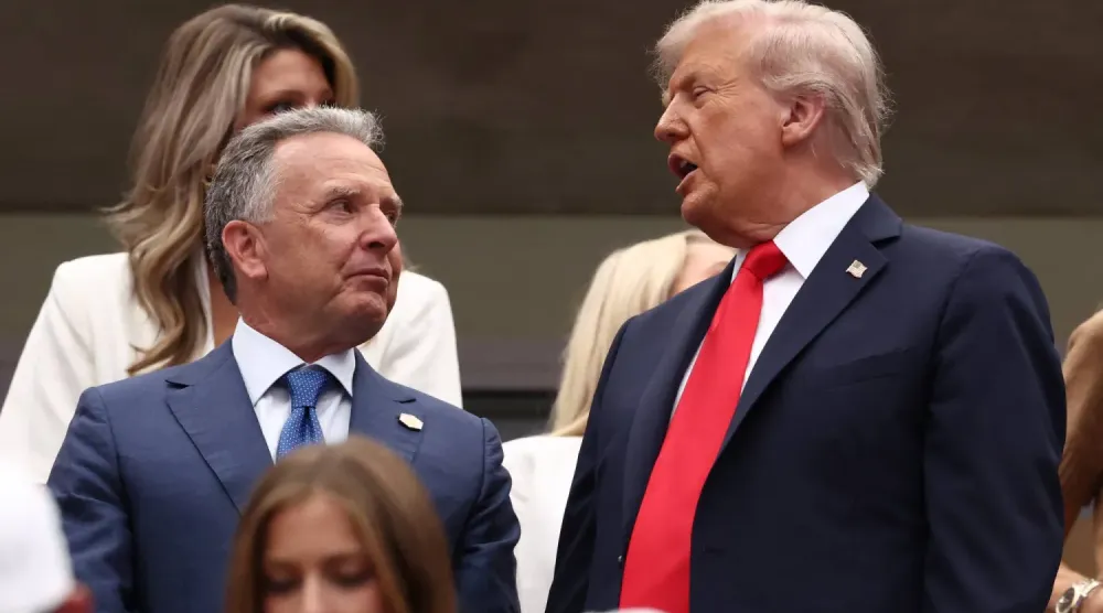 ABD Başkanı Donald Trump, New York'ta düzenlenen bir tenis maçı sırasında Özel Temsilcisi Steve Witkoff ile yan yana (Arşiv - Reuters)