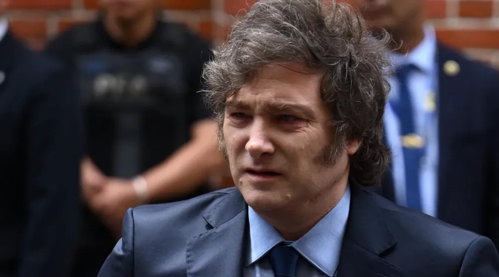 Milei - Trump yakınlığının ekonomik boyuta taşınması, Arjantin'de "ABD içişlerimize karışacak" korkusunu büyüttü (AFP)