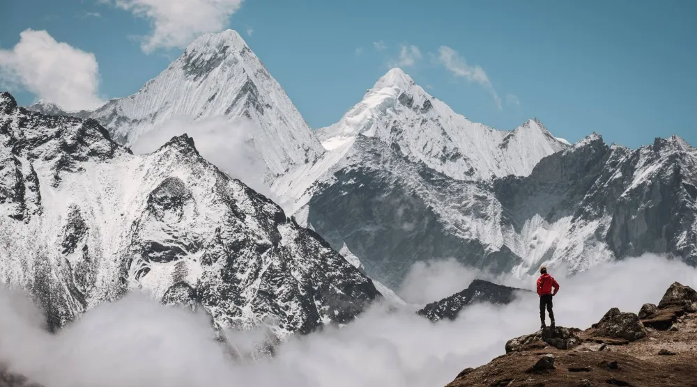 رحلة ترتفع فيها النشوة بقدر ما يتراجع الأكسجين (شاترستوك)