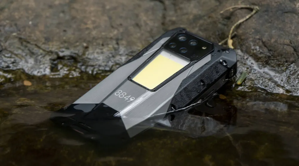 هاتف ذكي متين بنظم ملاحة أميركية - روسية - صينية - أوروبية