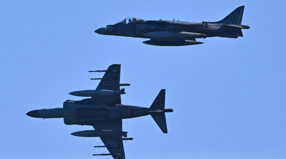 طائرات حربية أميركية تشارك في الضربات على قوارب يشتبه بتهريبها المخدرات في البحر الكاريبي (أ.ف.ب)