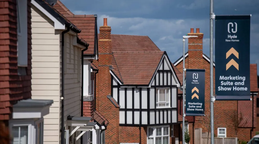 صورة عامة لمشروع «وايتستابل هايتس» السكني الجديد في بريطانيا (رويترز)