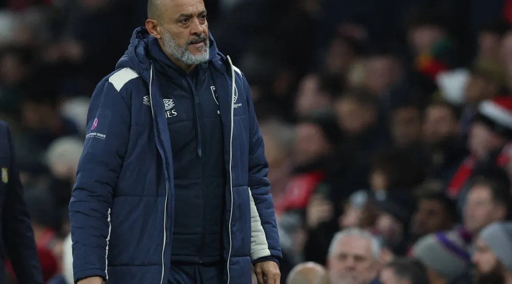 نونو إسبيريتو سانتو المدير الفني لفريق وست هام (رويترز)