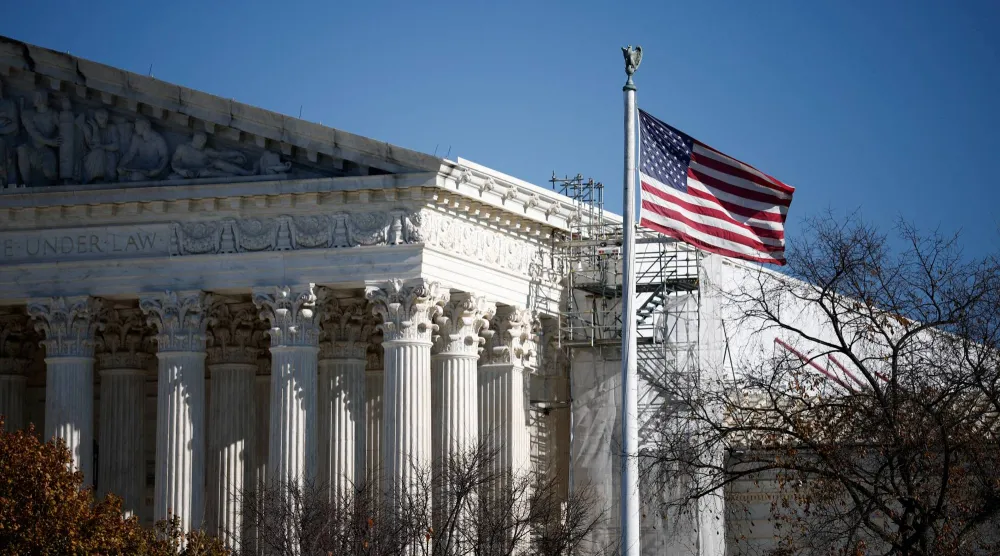 مبنى المحكمة العليا الأميركية في واشنطن العاصمة (رويترز)