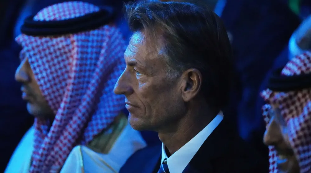 Renard, kura törenine katılımı sırasında (AP)