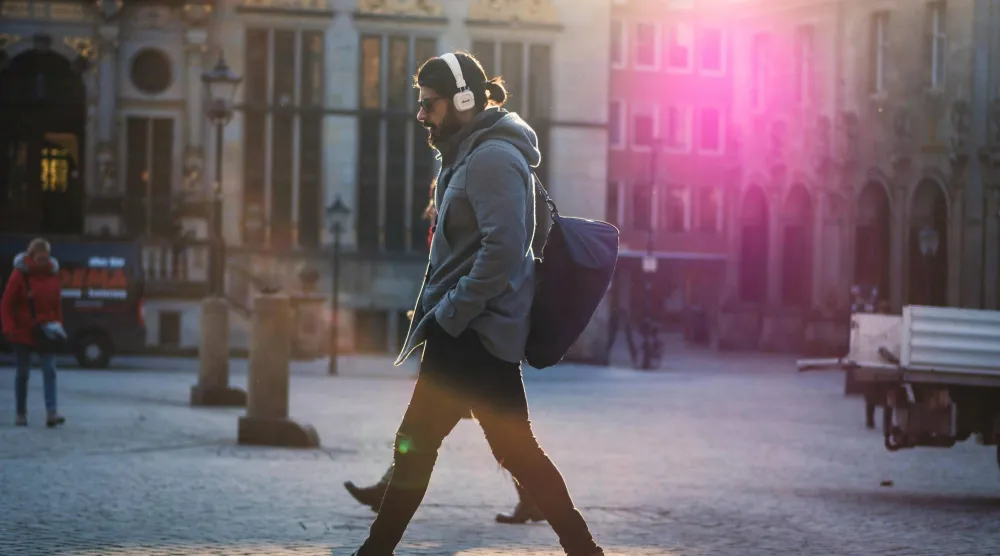 كلما أسرعت في المشي بعد تناول الطعام زاد تأثيره على مستويات السكر بالدم (بكسلز)